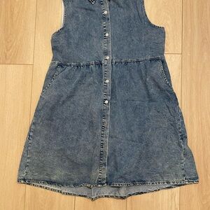 Stylish Blue Denim Dress Tank Button-up with Pockets